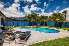 Cozy 3 Bedroom home with Pool and Spa